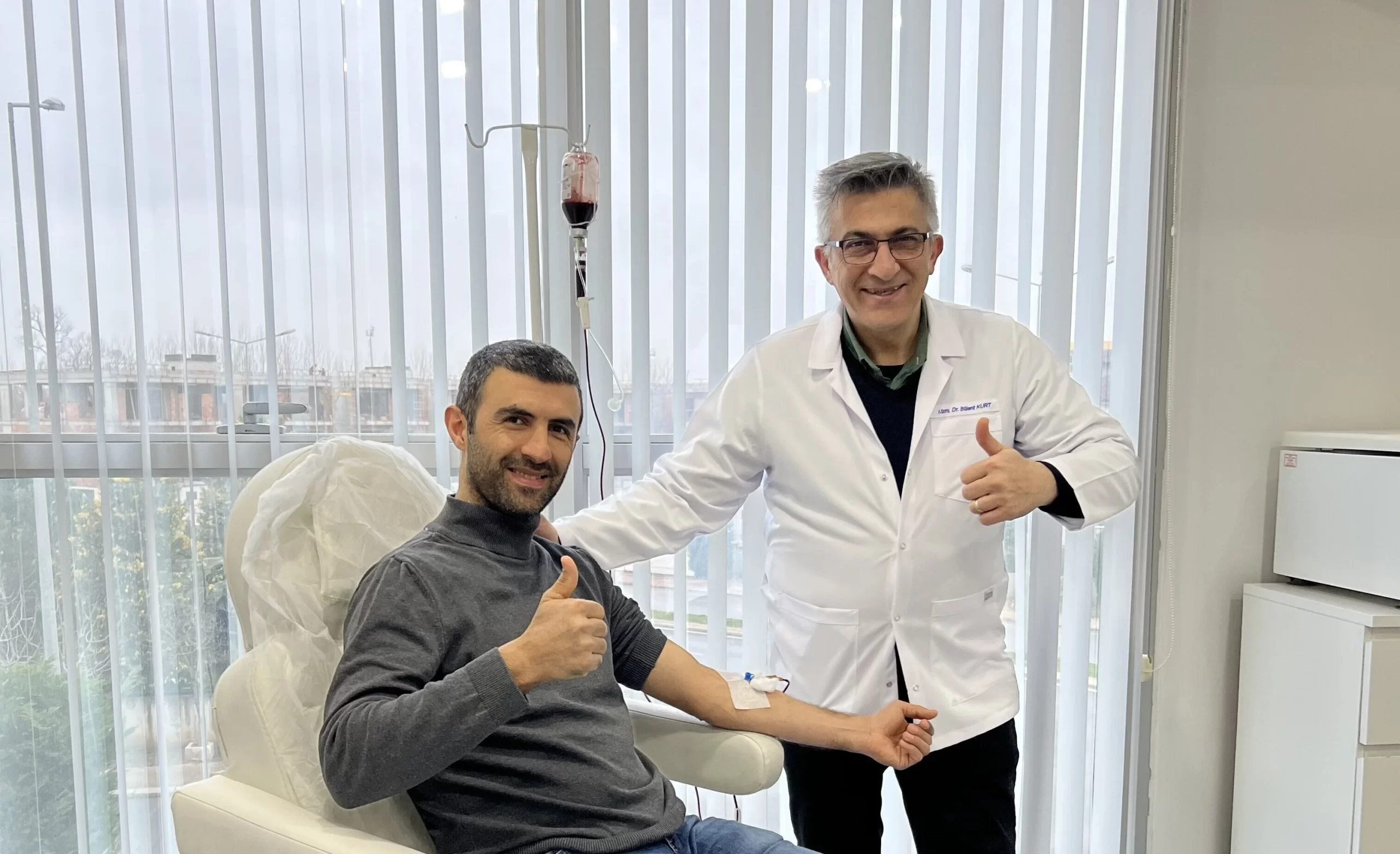Uzm. Dr. Bülent Kurt kliniğinde ozon tedavisi uygulaması